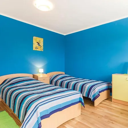 2 Bedroom Awesome In Matulji