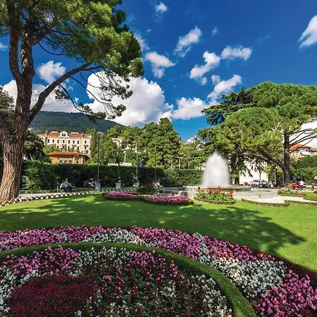 2 Bedroom Awesome In מטולי