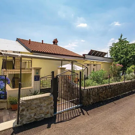 2 Bedroom Awesome In *