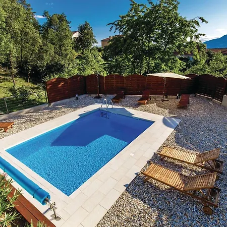 2 Bedroom Awesome In מטולי