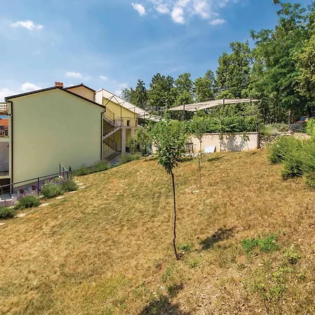 Διαμέρισμα 2 Bedroom Awesome In Matulji