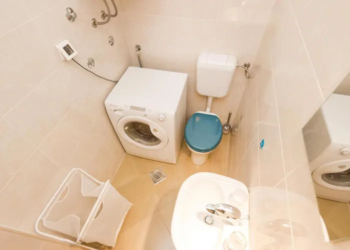 2 Bedroom Awesome In *