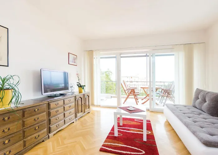 Apartament 2 Bedroom Awesome In