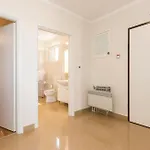 Front In Appartement