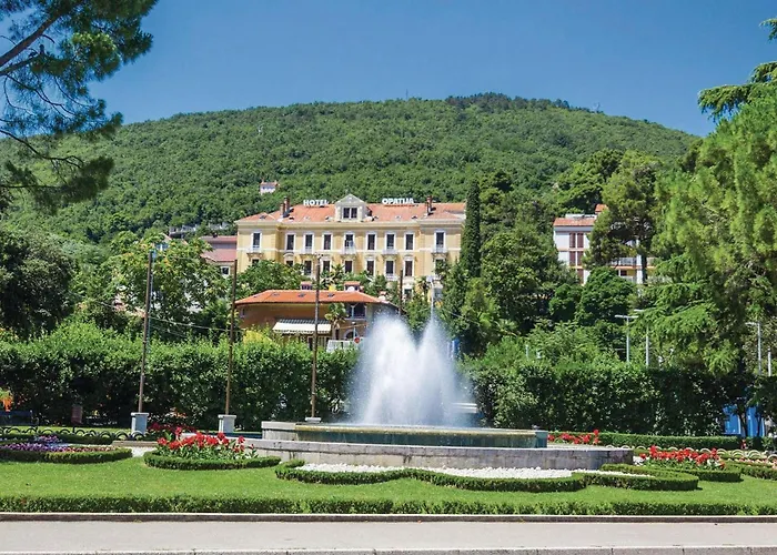 2 Bedroom Awesome In Apartamento Matulji